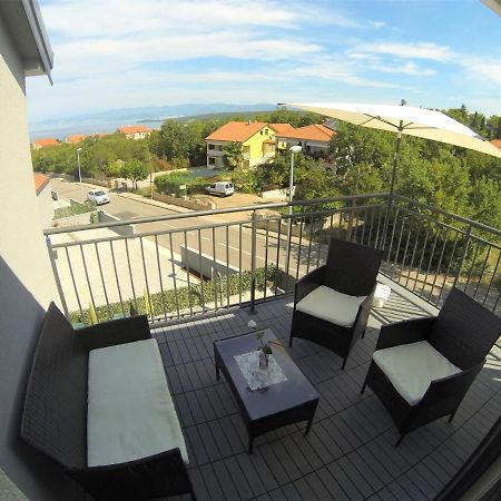 Apartmani Zaric Malinska Exterior photo