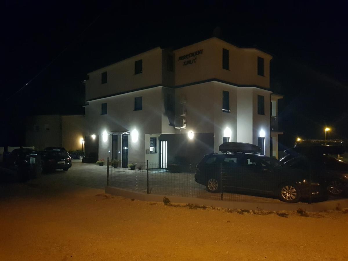 Apartmani Zaric Malinska Exterior photo